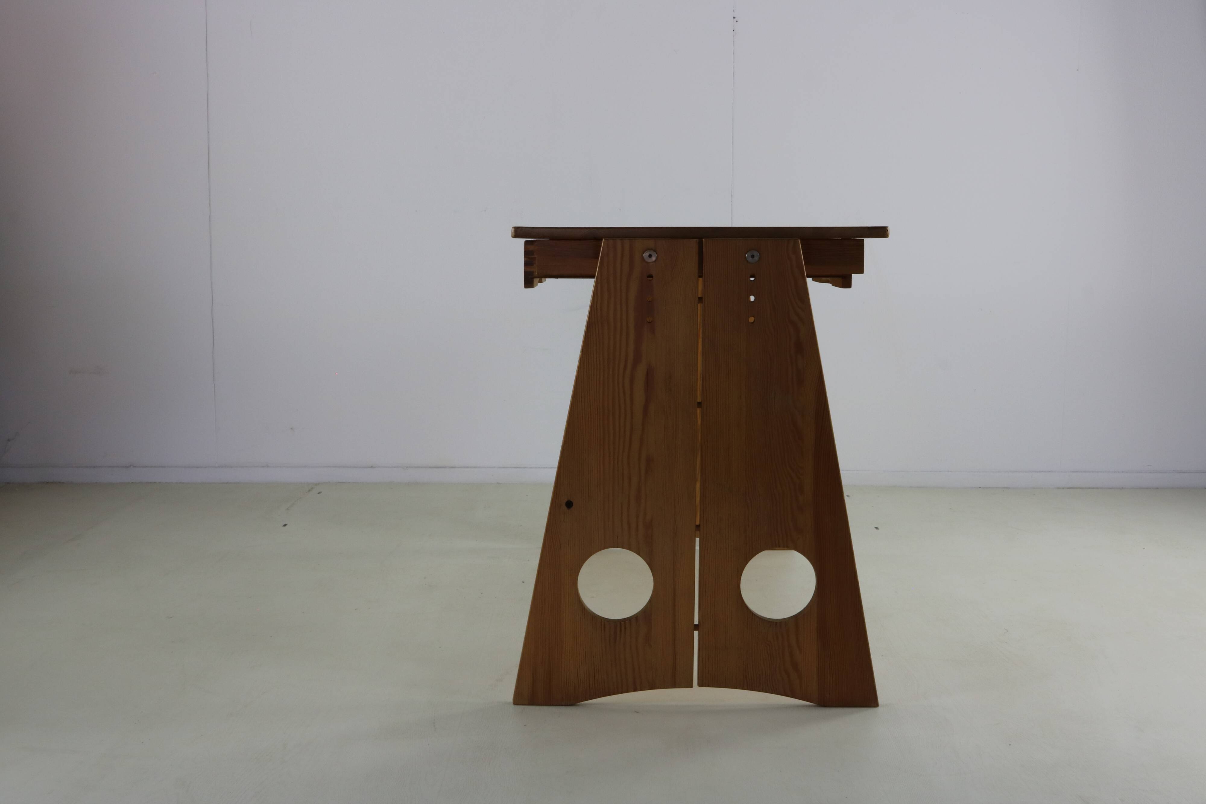 Swedish design height adjustable desk by Gilbert Marklund