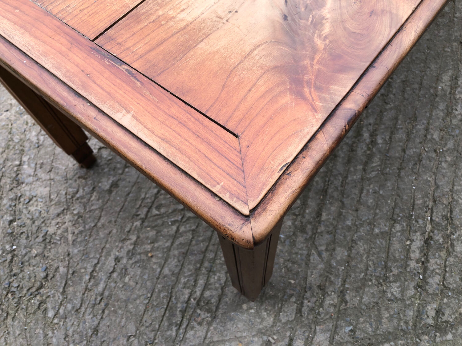 Table de ferme ancienne d’époque reconstruction en cerisier massif