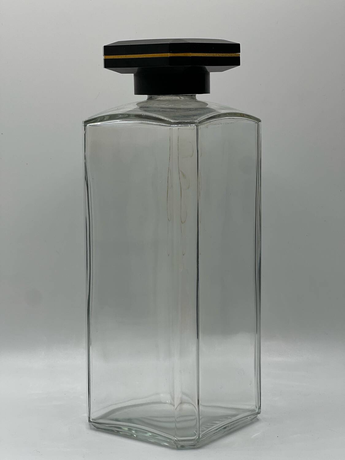 Bouteille de parfum Lanvin