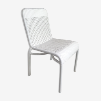 Garden chair in white braided resin