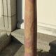 Ancienne colonne de présentation en marbre rose