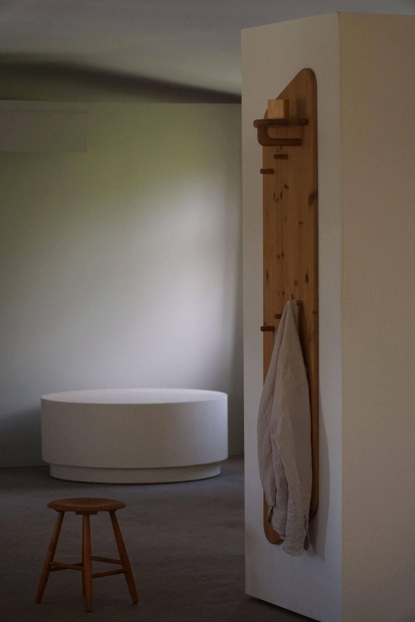 Sculptural wall-mounted coat rack in solid pine, Danish modern, 1980s.