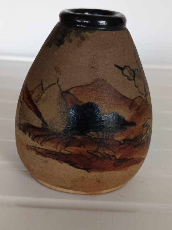 vase grés Ciboure VE ancien signé Touton 1930 femme filant devant sa ferme