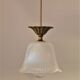 Suspension en verre strié et métal doré