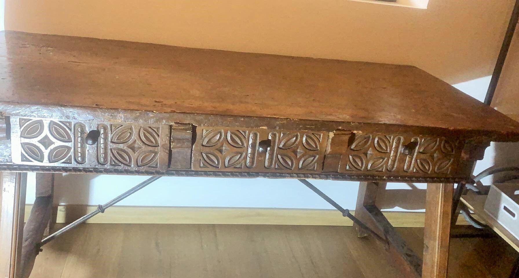 17th century Spanish writing table/desk
