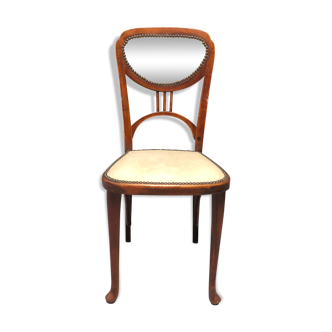 Vintage chair type wooden bistro and Skaï