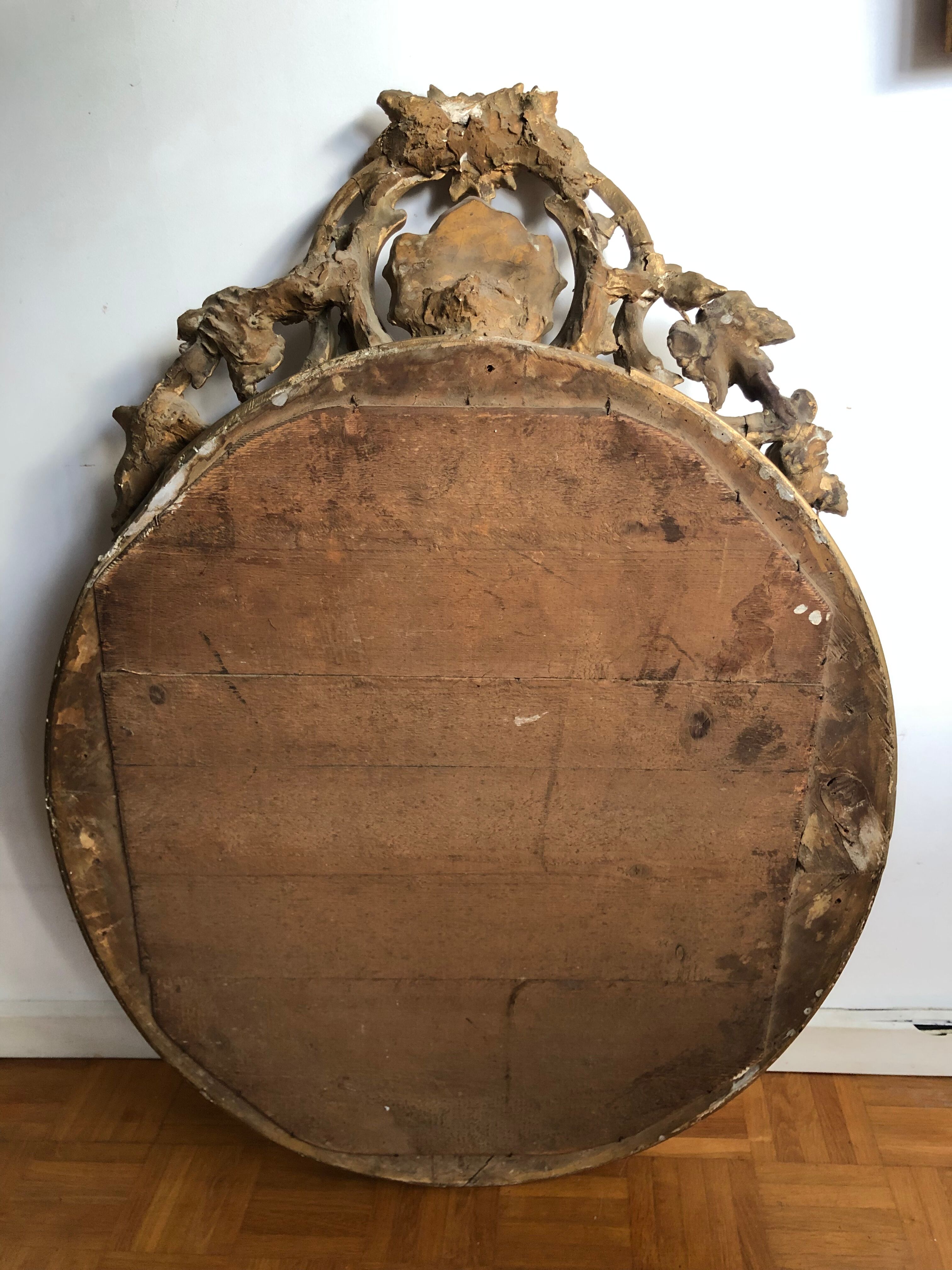 Oval mirror with pediment, 100x70 cm
