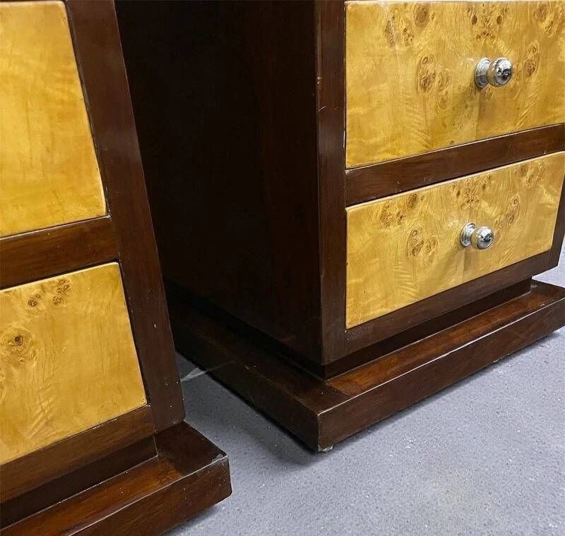 Paire de tables de chevet Art Déco: hêtre, loupe d'orme & palissandre