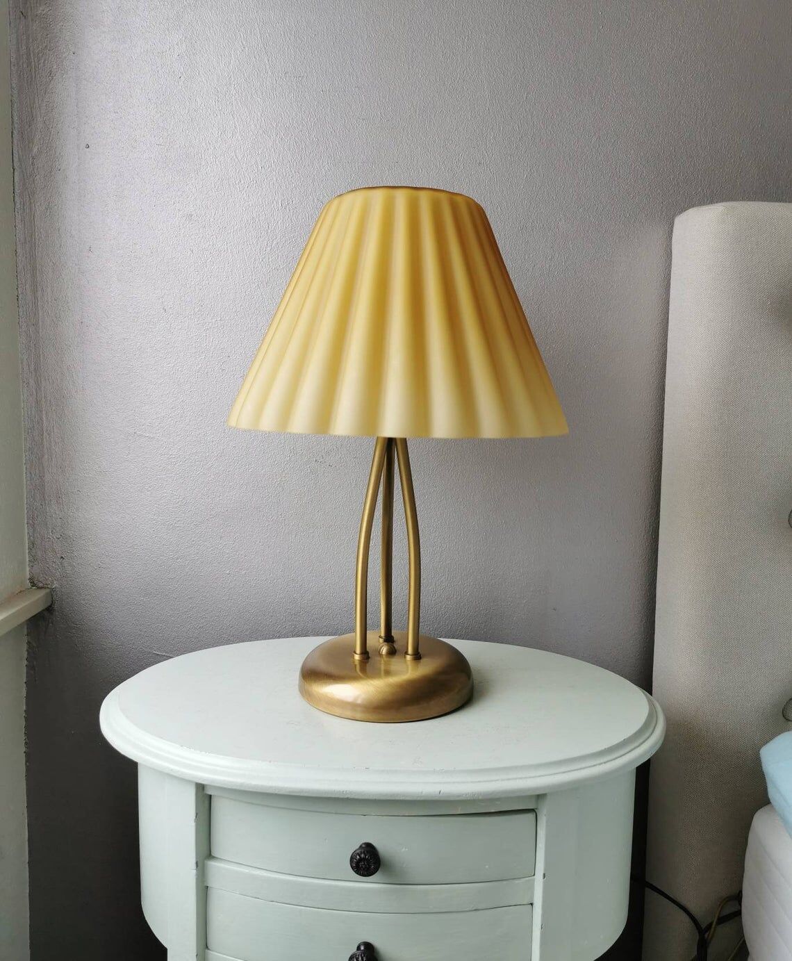Brass table lamp with 90s pleated glass hood