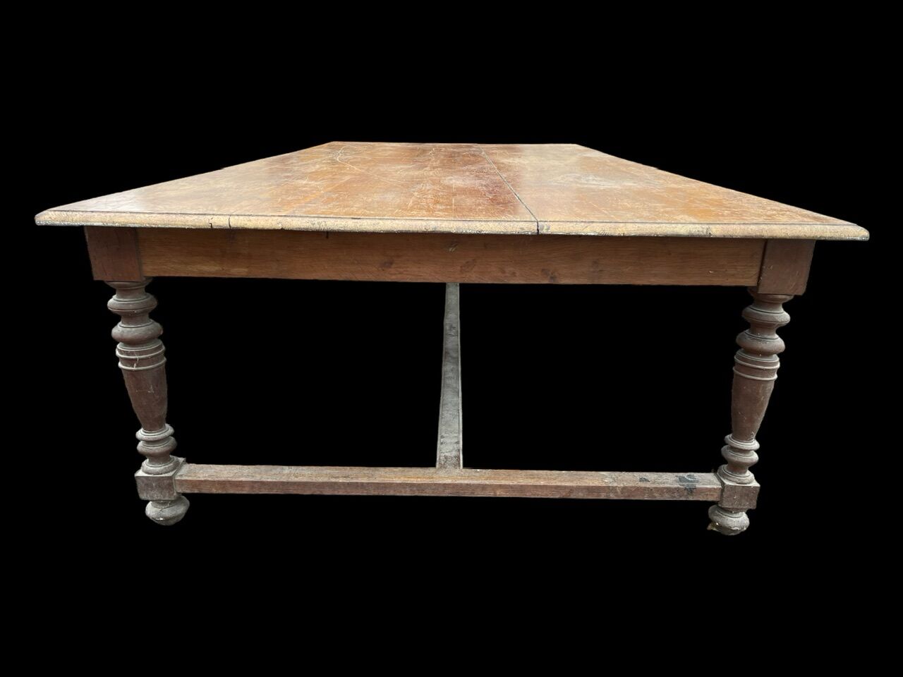 Oak table of a 19's provencal castle