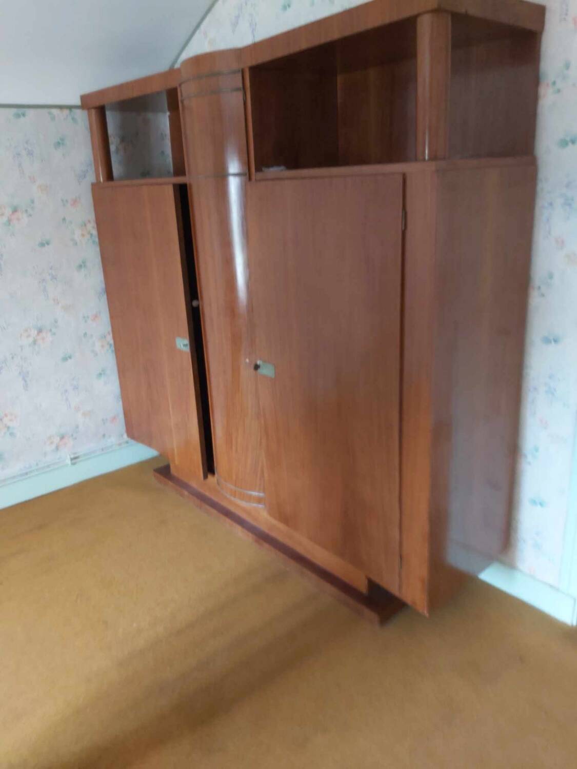 Art Deco wardrobe from the 50s! Superb condition!