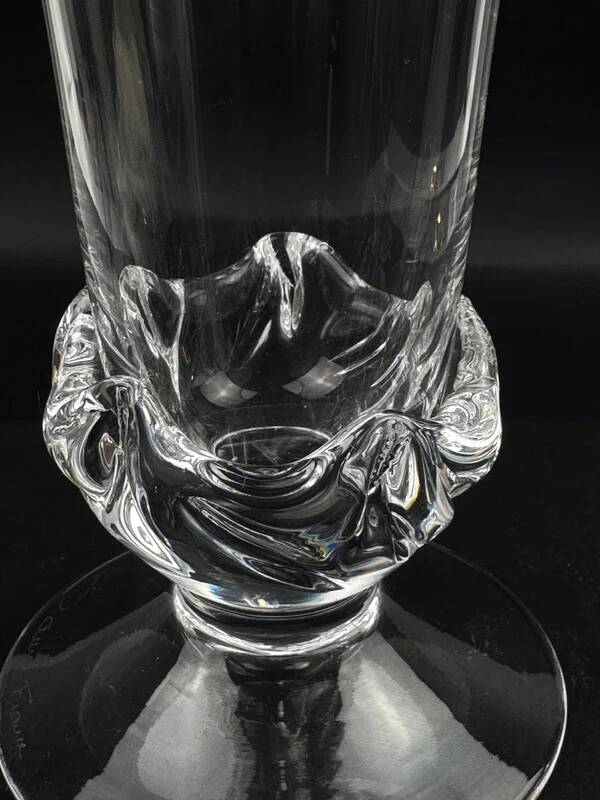 Daum France Sorcy model vase in sculpted clear crystal, height 14.5 cm