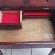 Bureau écritoire en noyer 19ème
