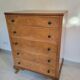 Commode anglaise haute 5 tiroirs marqueterie en ronce