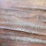 Old Parisian bonnetière