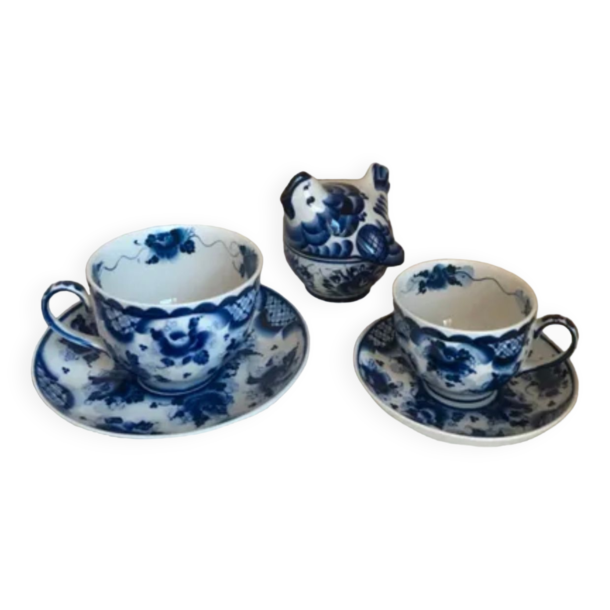 Set of cups and sugar bowl