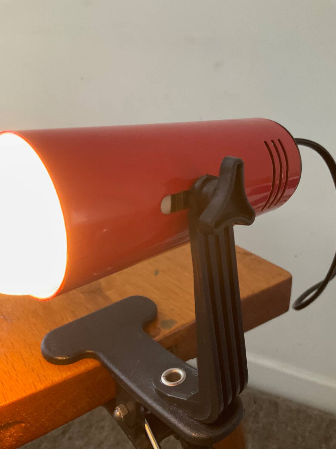 Vintage red metal clip lamp