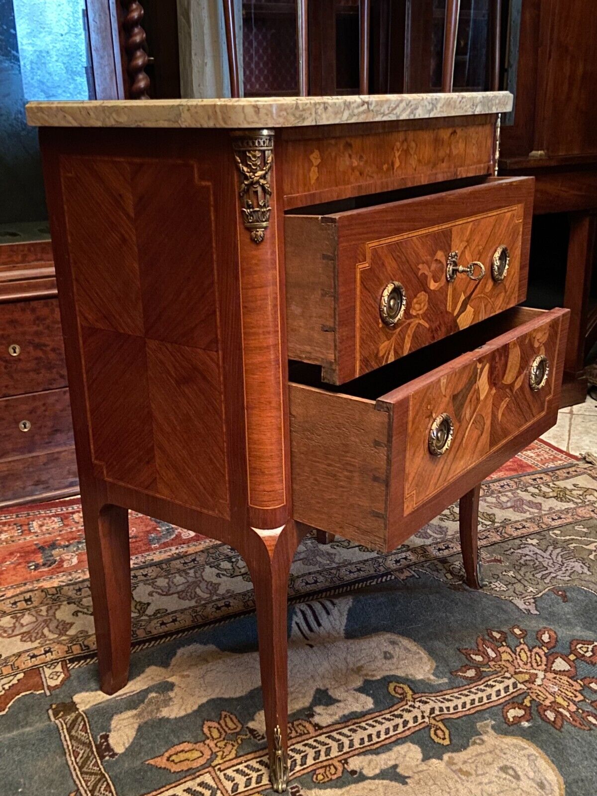 Louis XV Louis XVI style inlaid chest of drawers