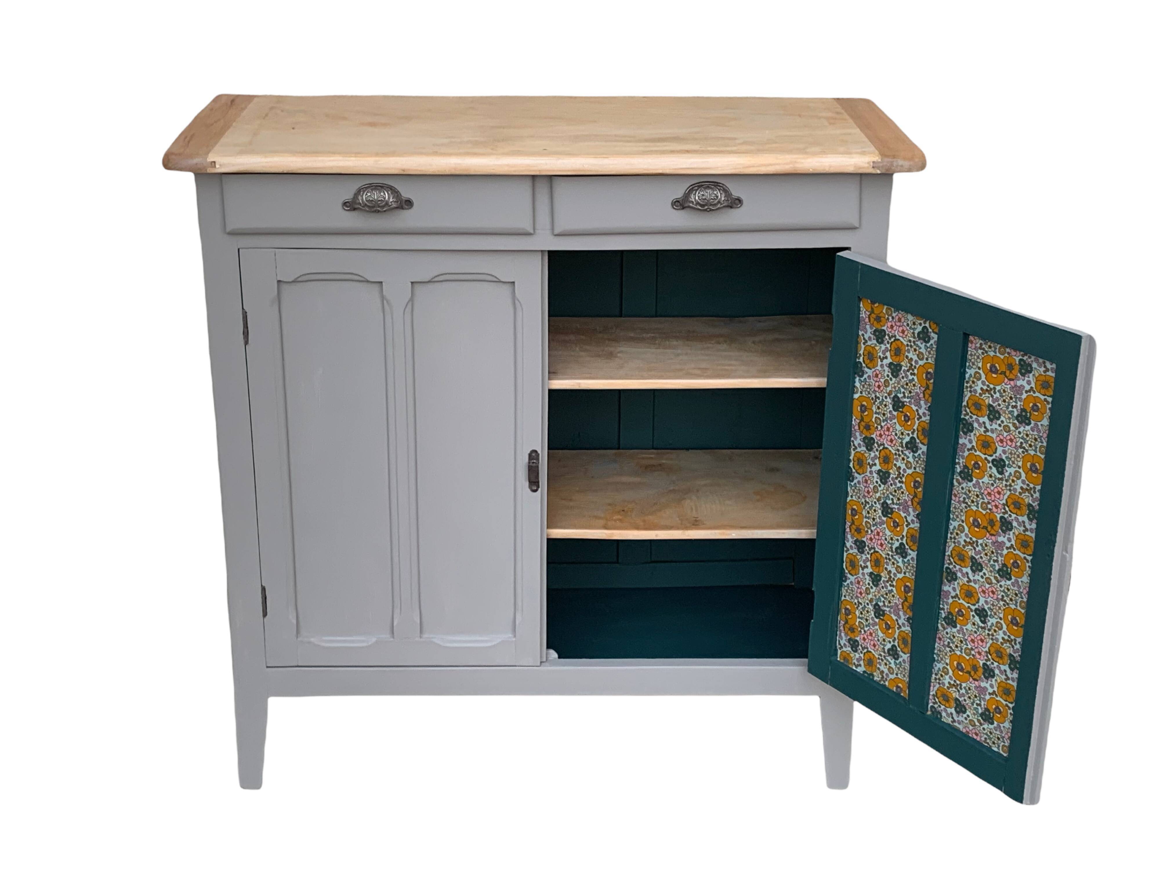 Vintage Parisian buffet 100x100