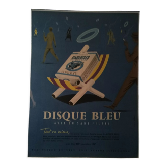 Publicité  papier sur le thème la cigarette  disque bleu  issue d' une  revue d'époque