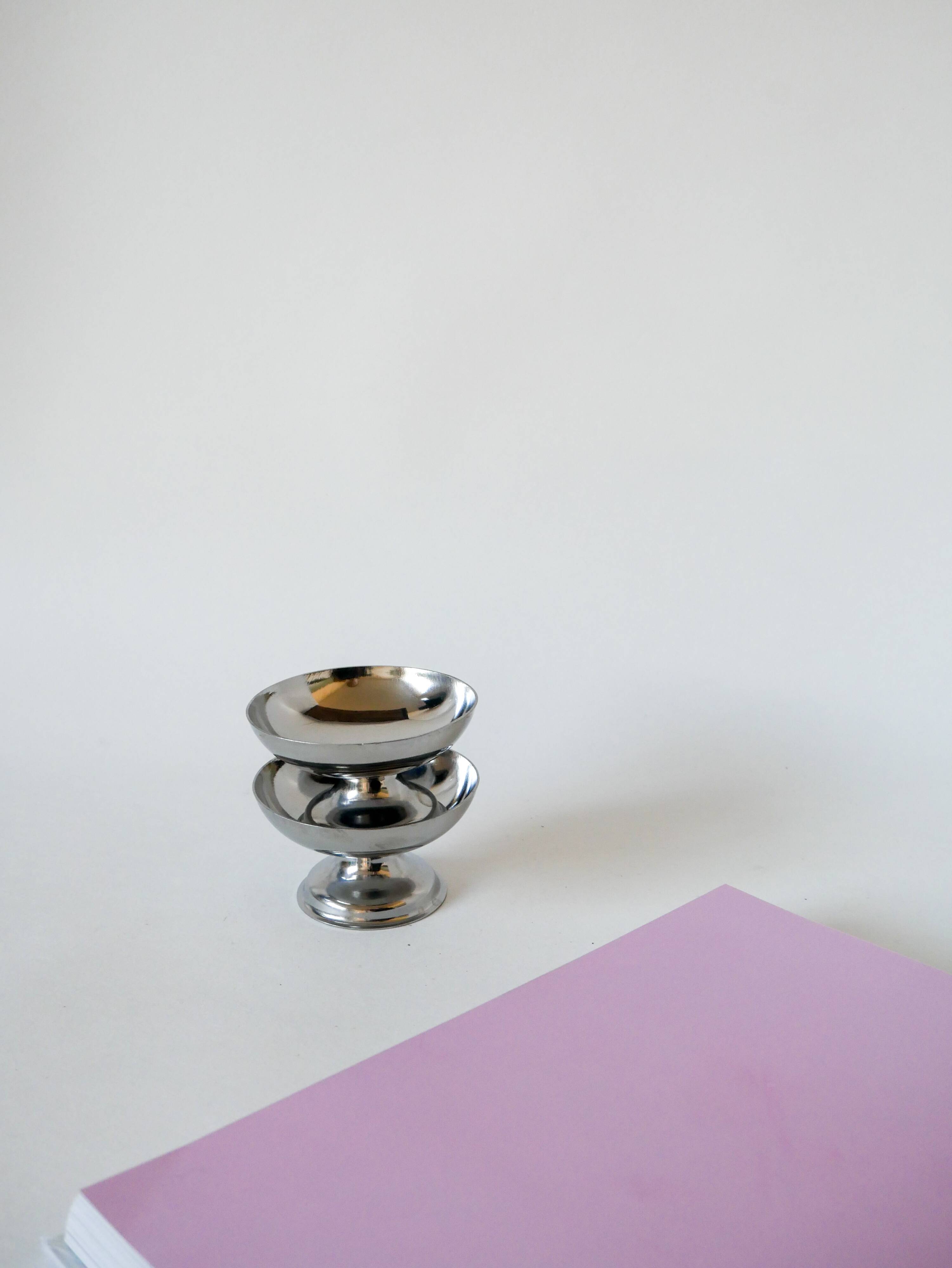 Set of 4 low stainless steel bowls 1970 9 x 5 cm