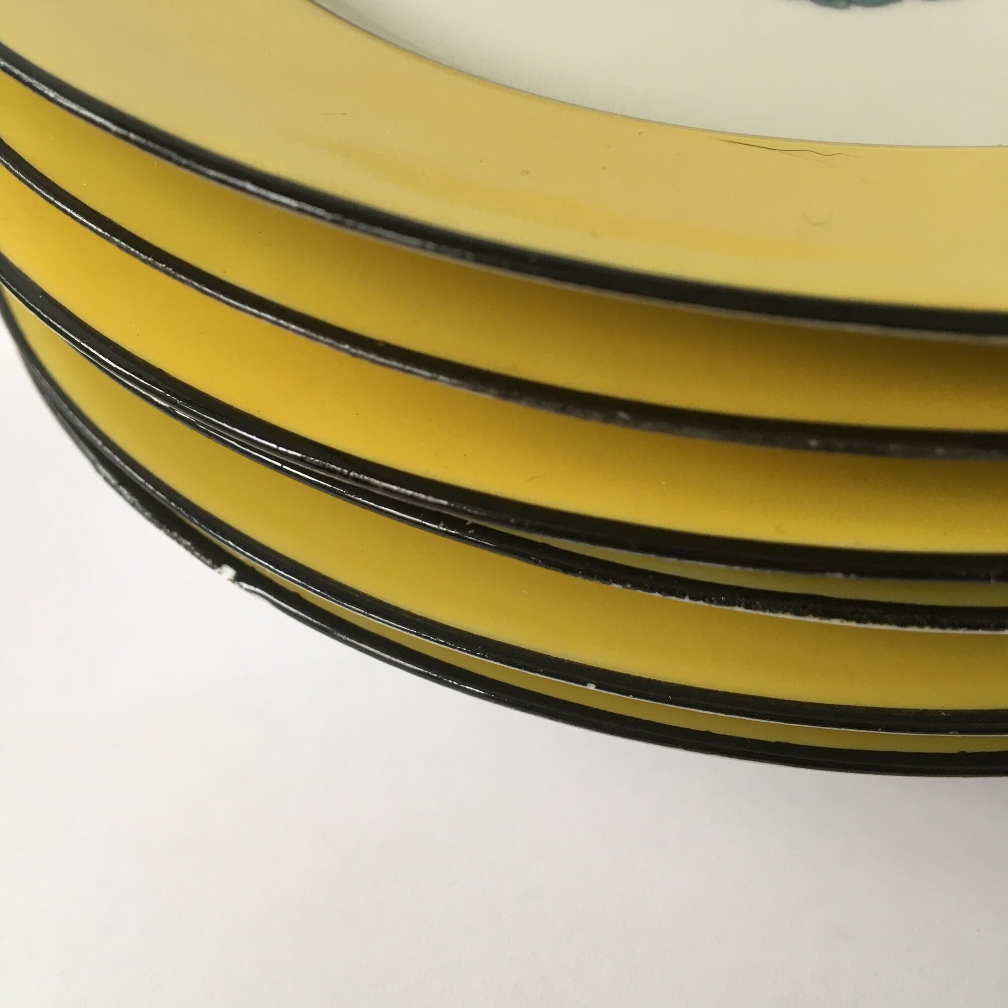 set of 6 porcelain plates "Chapeau and garlands flowers"