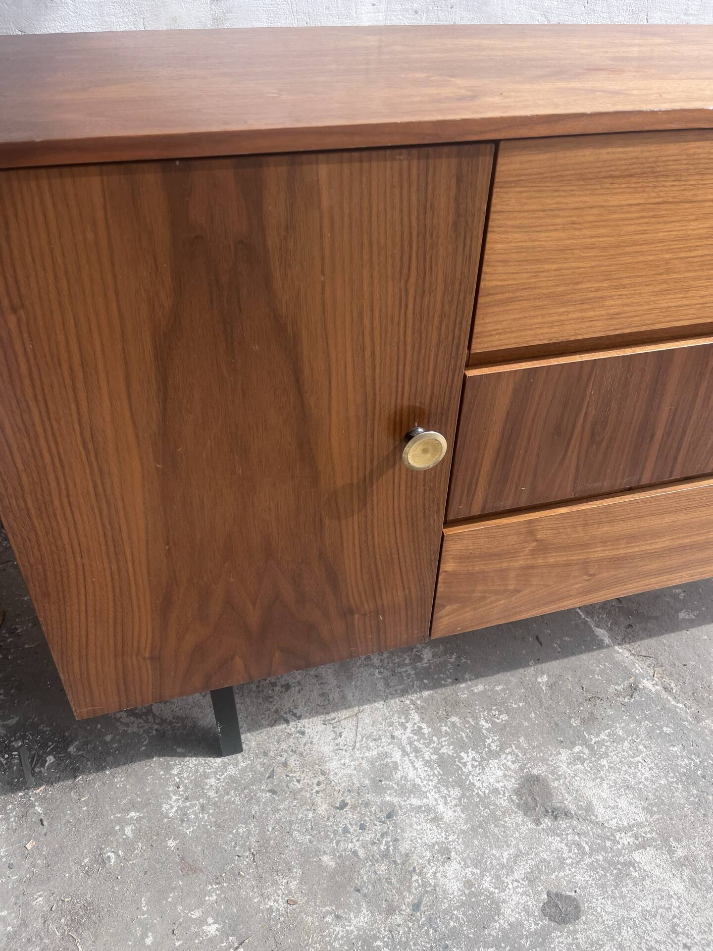 Commode vintage en noyer DDR, années 1960