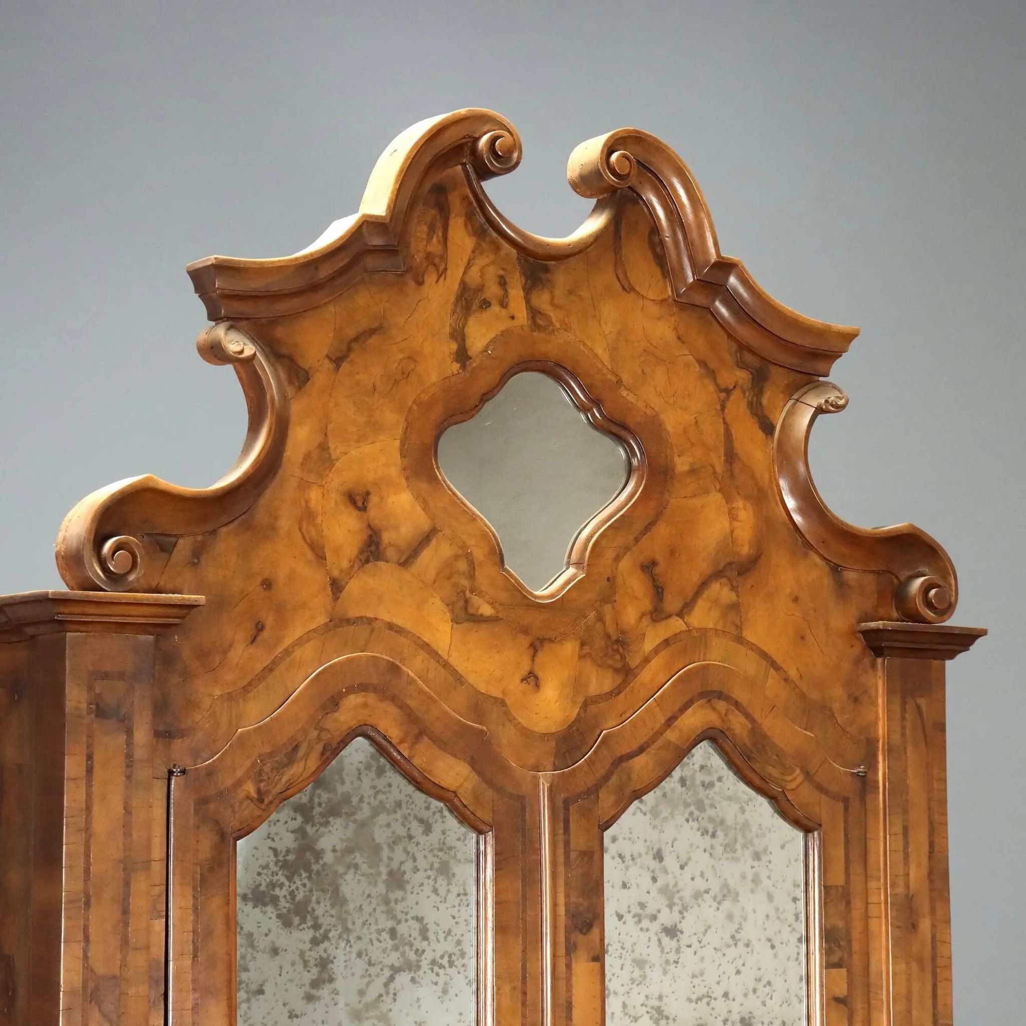 Antique trumeau in walnut and walnut burl, Italy, early 20th century.