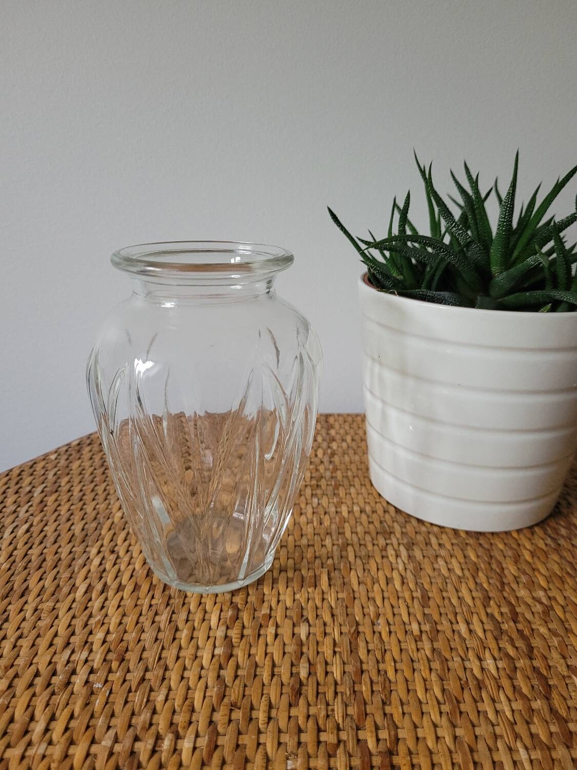 Grand vase à bulbe drapé