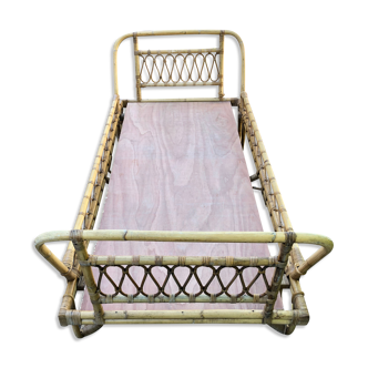 Single rattan bed