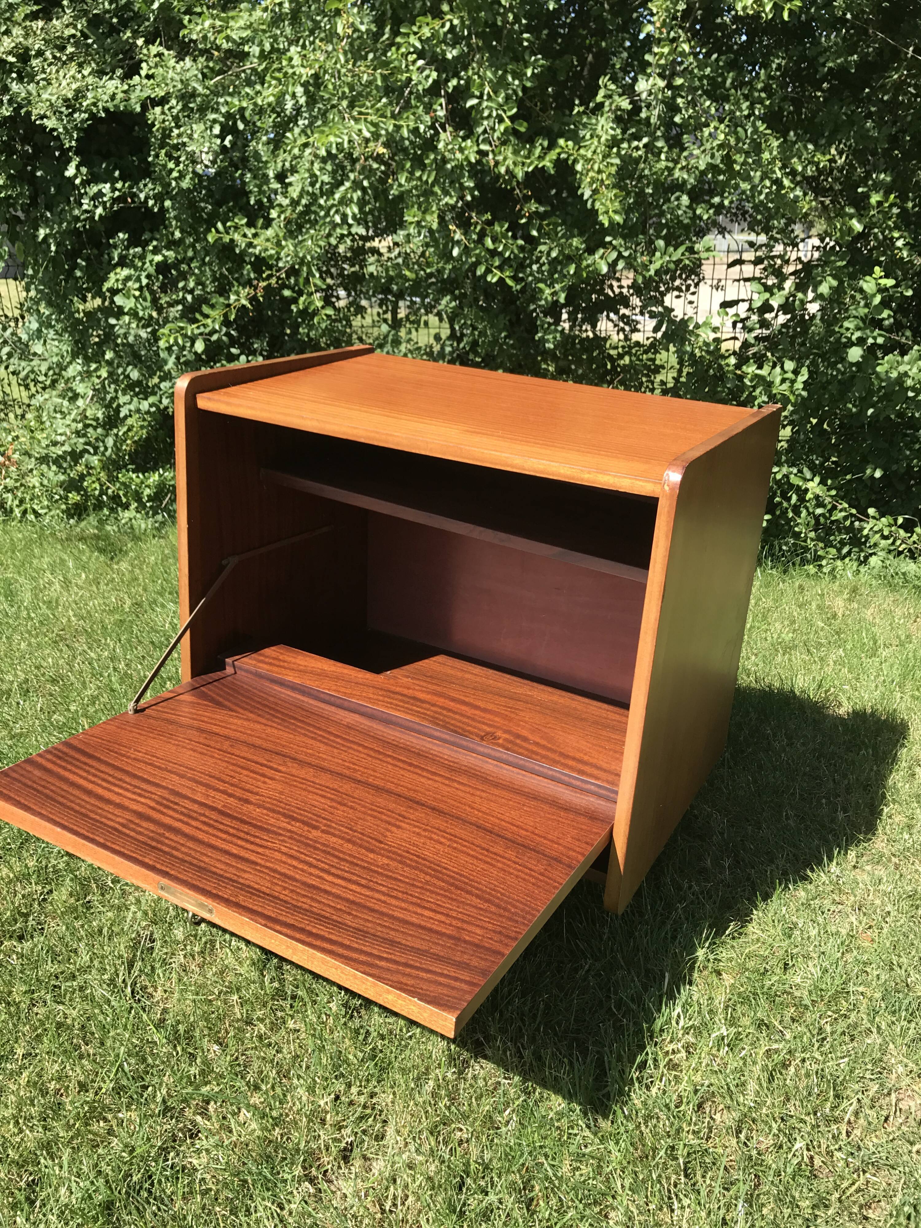 Vintage mahogany bar