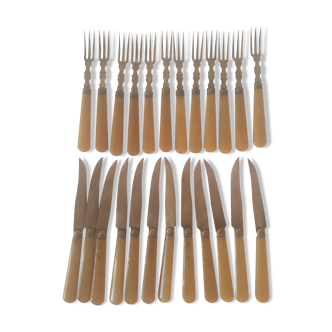 dessert cutlery
