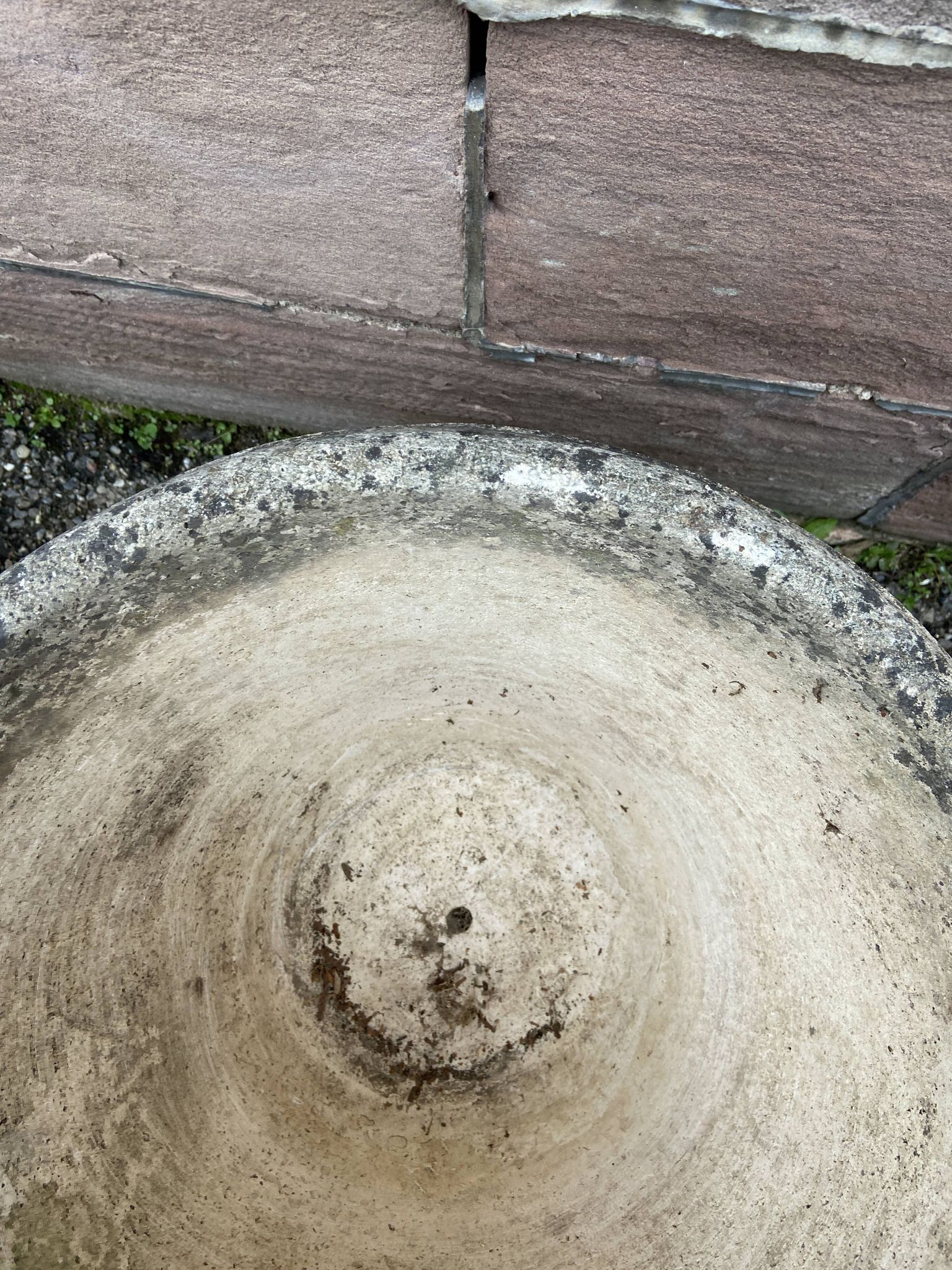 Reconstituted stone planter