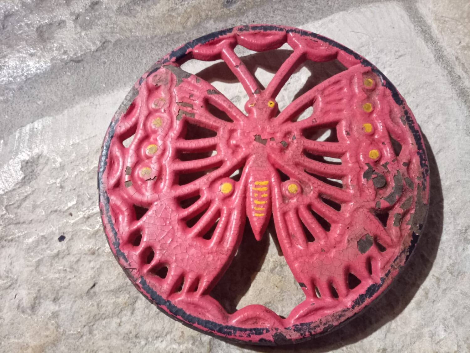 Vintage cast iron trivet