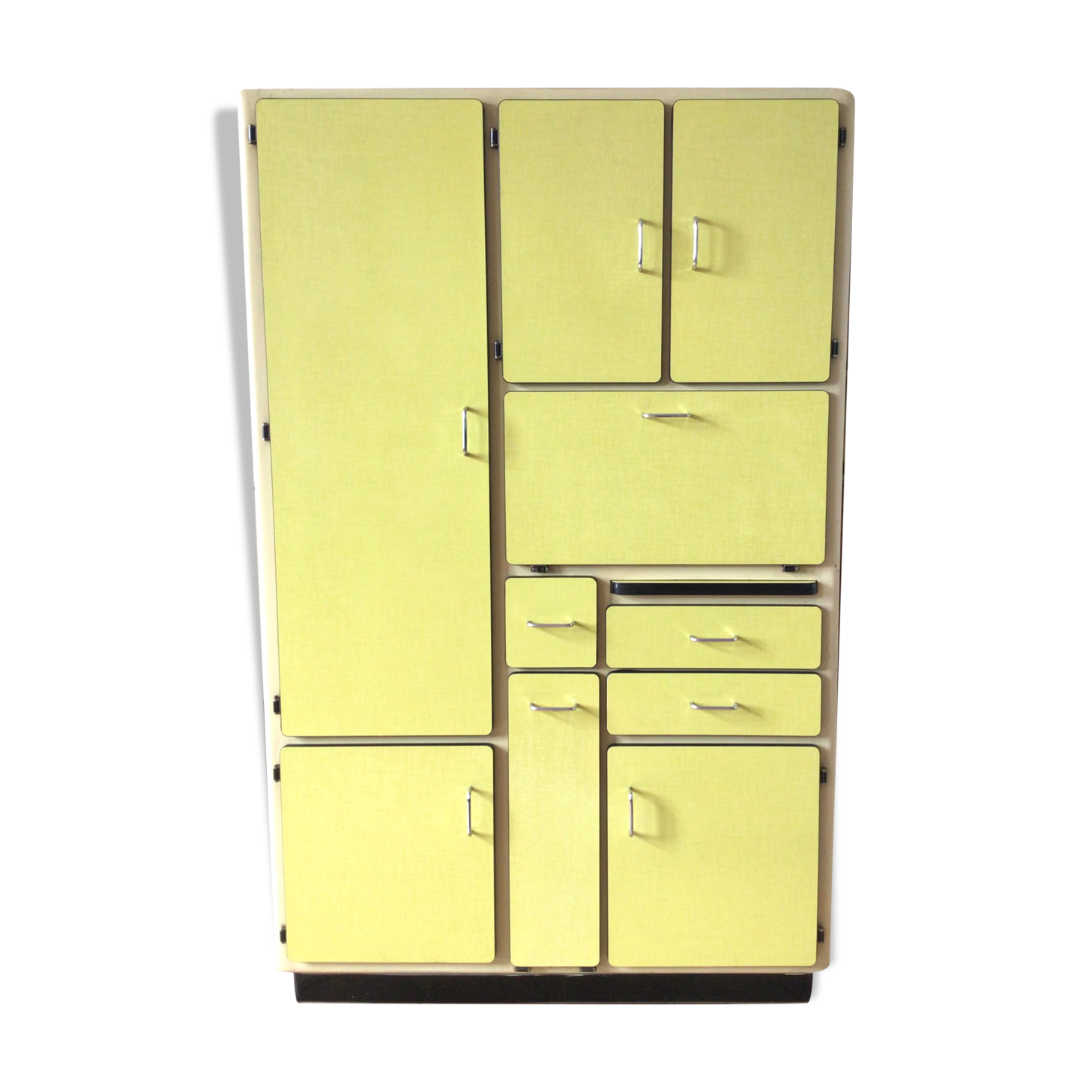 Formica kitchen buffet cabinet