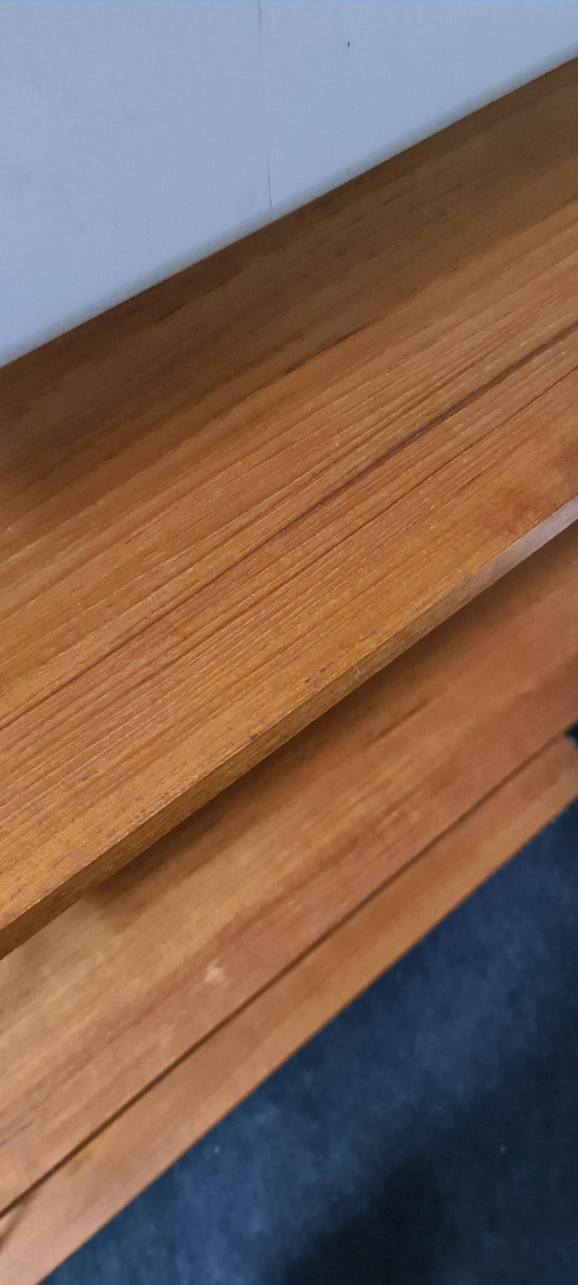 Vintage Danish design shelving unit by Nisse Strinning