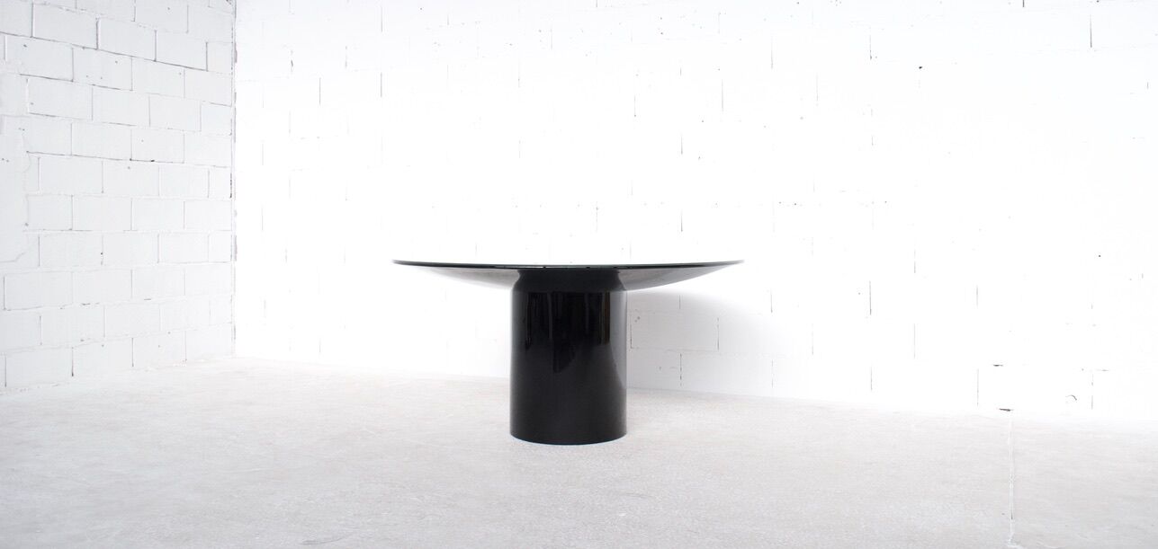 Rond table 1970