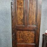 Armoire époque Louis XV en marquéterie, orme et noyer