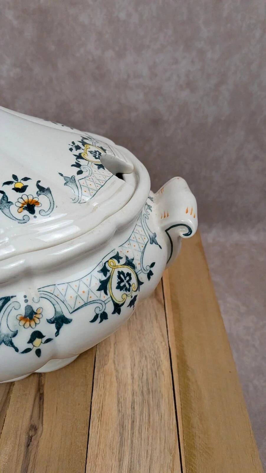 Large vintage Longchamp soup tureen