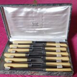 Box of 12 table knives