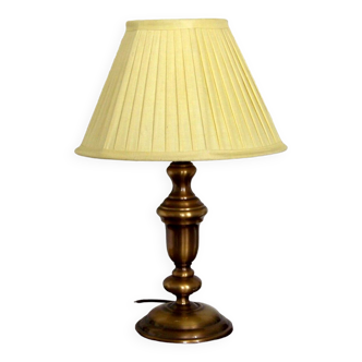 French vintage brass table lamp with round base & cream pleated shade 4352