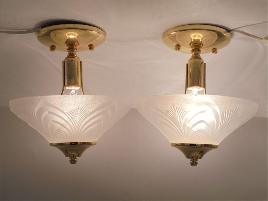 Glass and gilded metal ceiling lamp