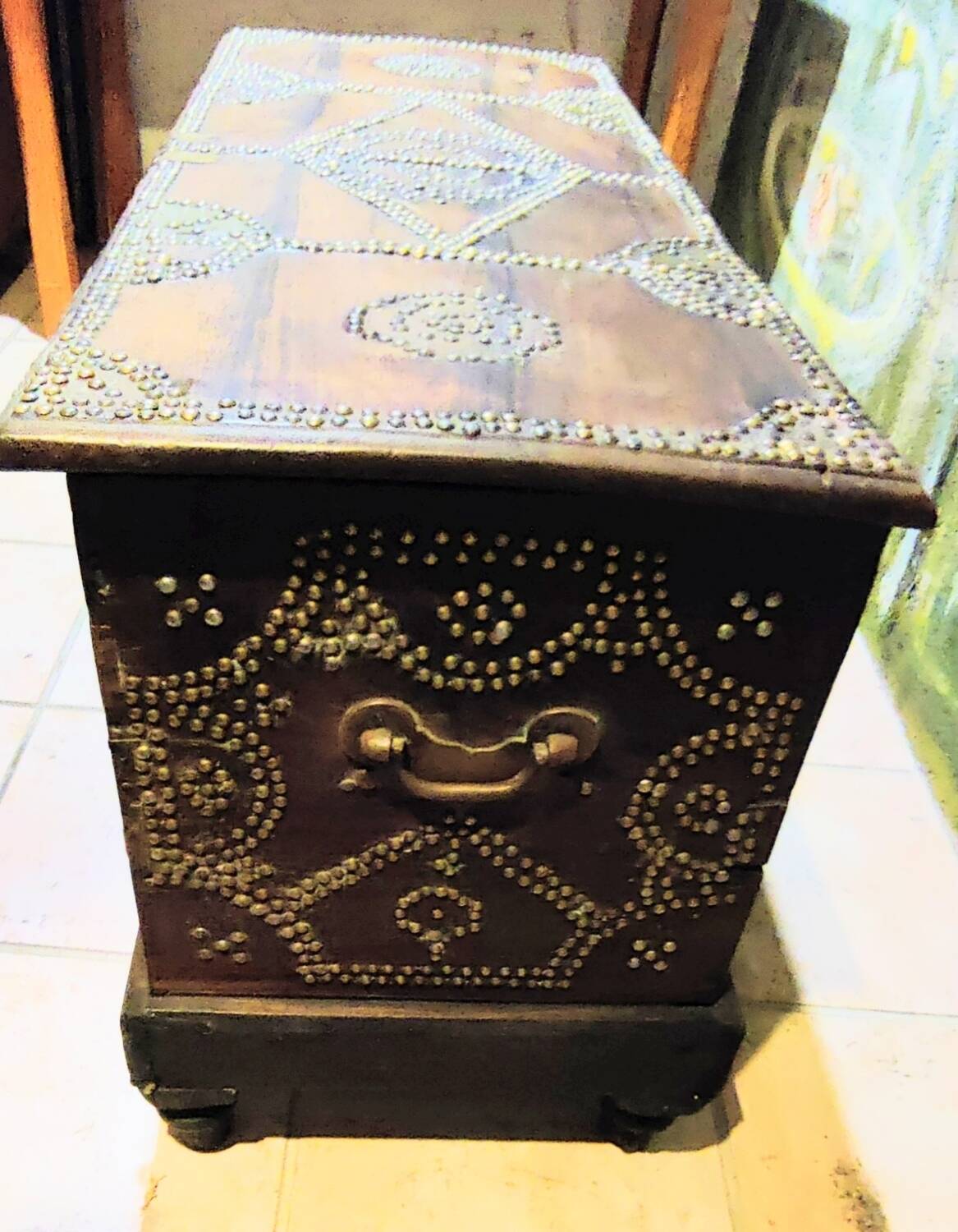 Yemeni chest in studded wood