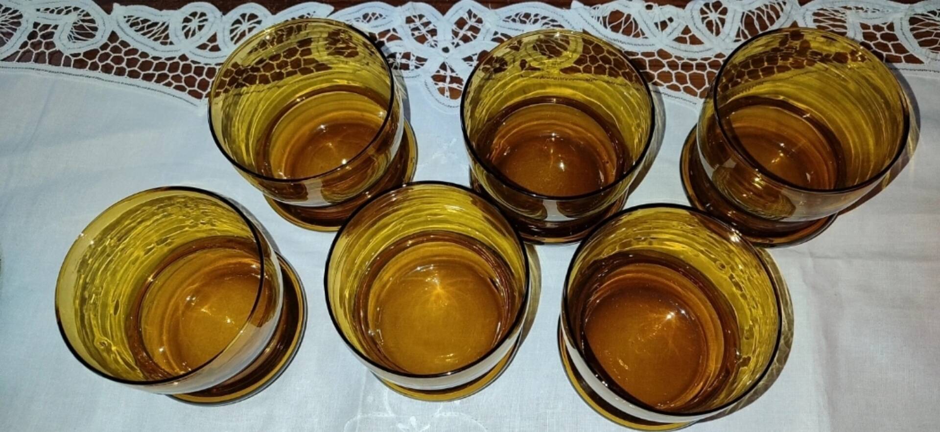 Set of 6 amber glasses from the 70s.