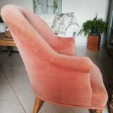 Pink toad chair