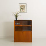 Furniture with showcase and lid