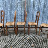 8 Chaises  anciennes vendéennes paillées en cerisier massif.
