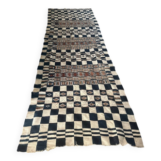 Tapis berbère de couloir vintage