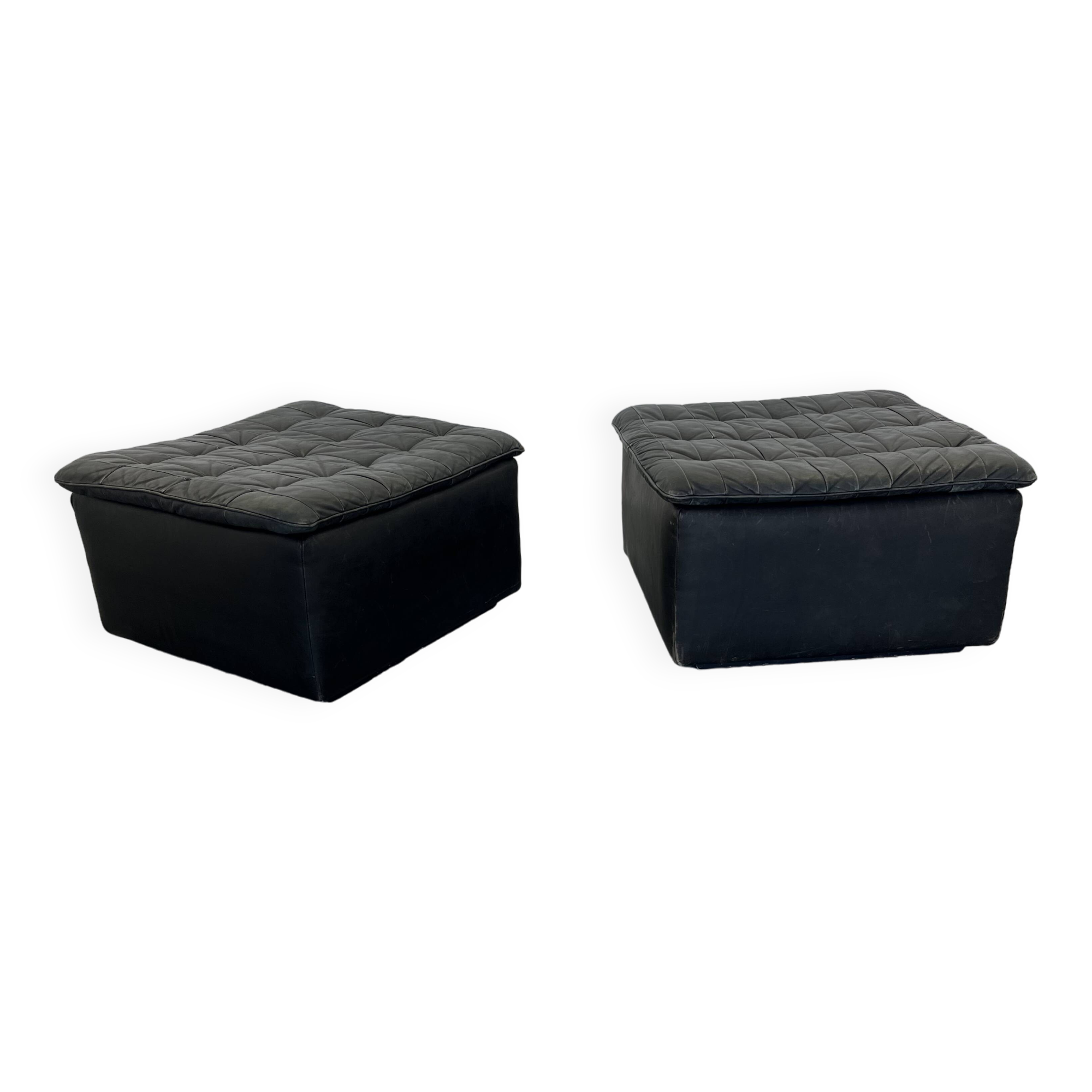 Large Swiss Poufs in Patinated Grey Leather from de Sede, 1970s, Set of 2