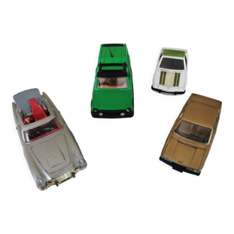 Set of 4 miniature cars